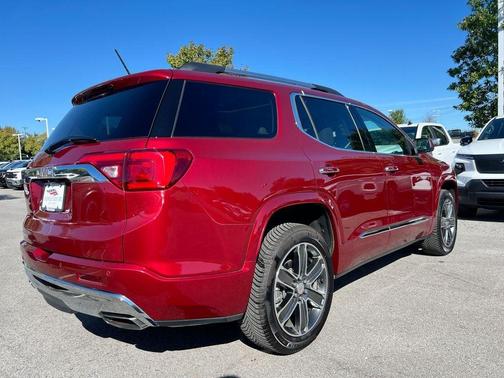 2019 GMC Acadia Denali