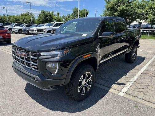 2025 GMC Canyon AT4