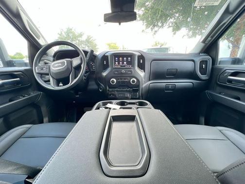 2025 GMC Sierra 2500 Pro