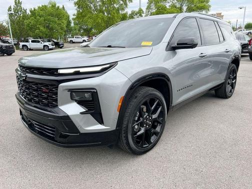 Sterling Gray Metallic 2024 Chevrolet Traverse RS
