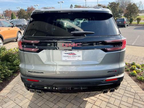 2026 GMC Acadia AT4