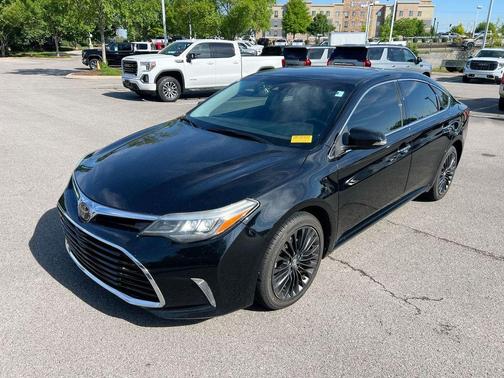 Midnight Black Metallic 2018 Toyota Avalon XLE Touring