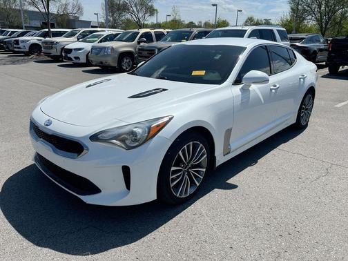 Snow White Pearl 2019 Kia Stinger Base