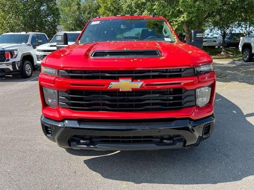 2026 Chevrolet Silverado 2500 Custom