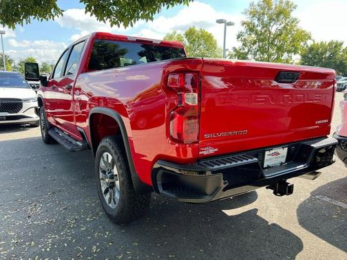 2026 Chevrolet Silverado 2500 Custom