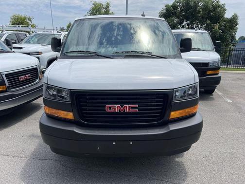 2025 GMC Savana 2500 Work Van