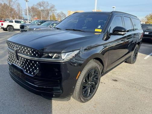 2025 Lincoln Navigator L Black Label