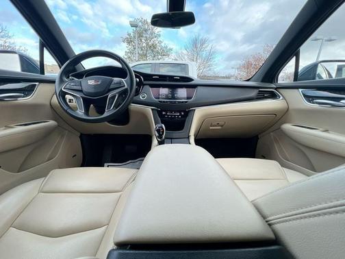 2018 Cadillac XT5 Base