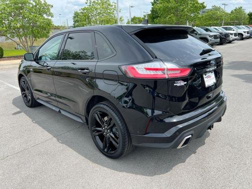 Agate Black Metallic 2022 Ford Edge ST