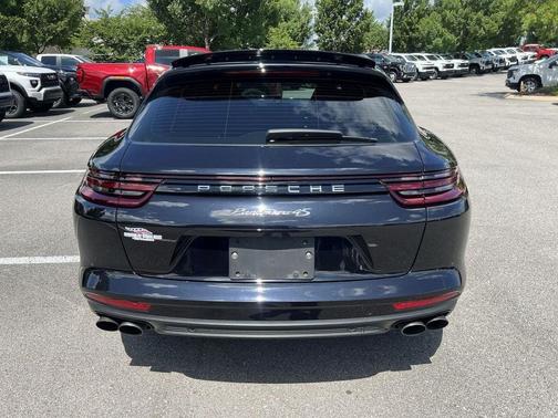 2018 Porsche Panamera Sport Turismo 4S