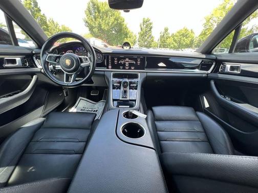 2018 Porsche Panamera Sport Turismo 4S