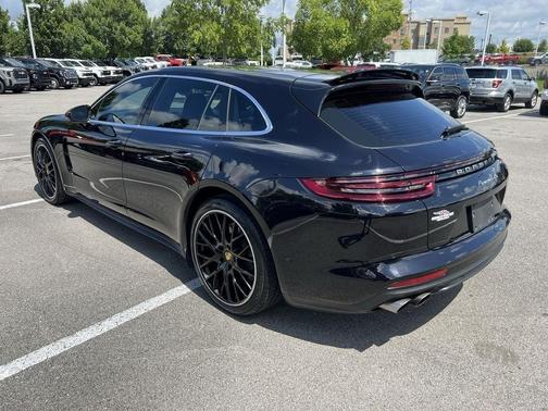 2018 Porsche Panamera Sport Turismo 4S