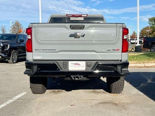 2025 Chevrolet Silverado 1500 ZR2