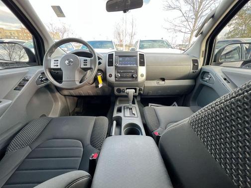 2019 Nissan Frontier Desert Runner