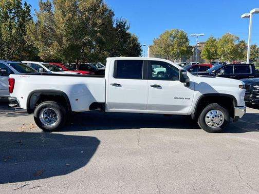 2026 Chevrolet Silverado 3500 WT