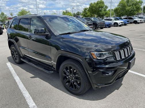 2021 Jeep Grand Cherokee Laredo X