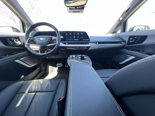 2025 Cadillac OPTIQ Sport