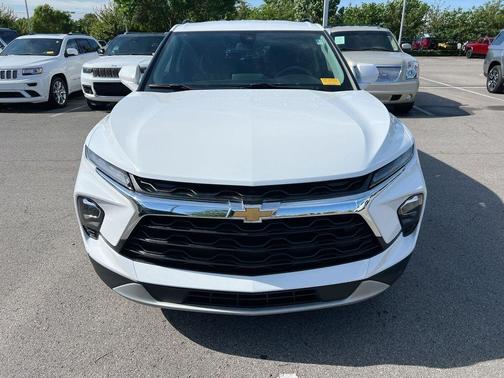 Summit White 2025 Chevrolet Blazer LT