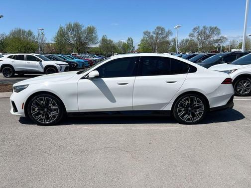 Alpine White 2026 BMW 540 i xDrive