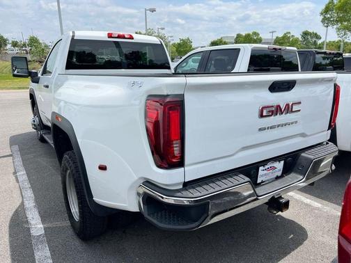 Summit White 2022 GMC Sierra 3500 Pro