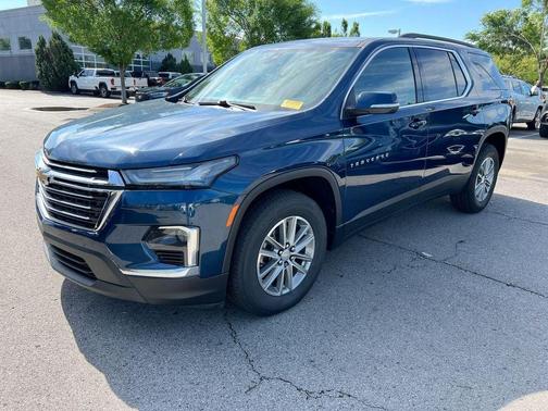 Northsky Blue Metallic 2023 Chevrolet Traverse LT Cloth