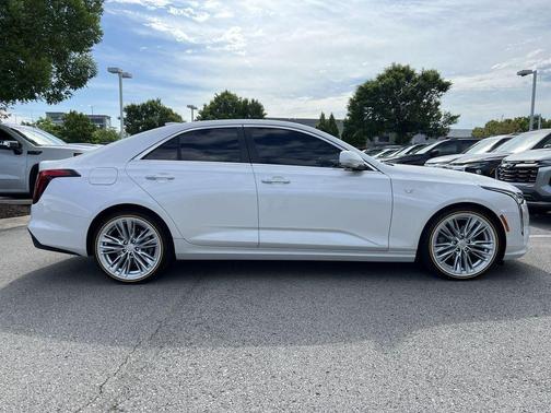2023 Cadillac CT4 Premium Luxury