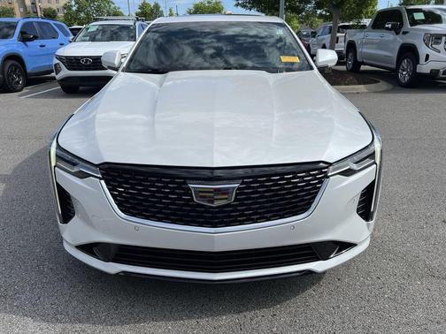 2023 Cadillac CT4 Premium Luxury