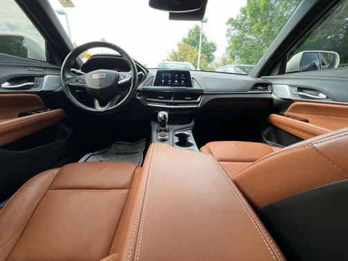 2023 Cadillac CT4 Premium Luxury