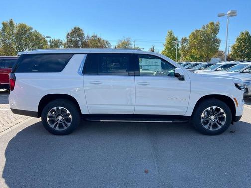 2026 Chevrolet Suburban LS