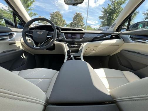 2025 Cadillac XT6 Premium Luxury AWD