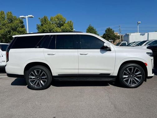2022 Cadillac Escalade Sport