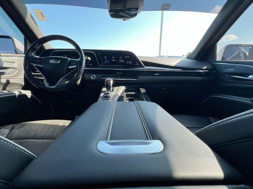 2022 Cadillac Escalade Sport