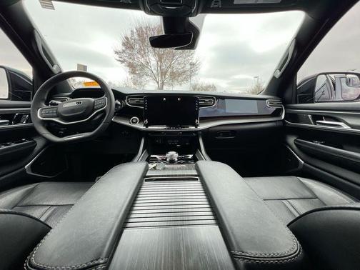 2023 Jeep Wagoneer Series II