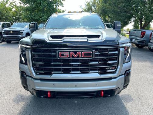2025 GMC Sierra 2500 AT4