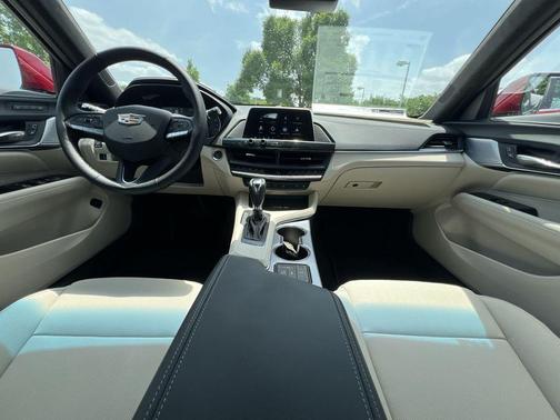 2025 Cadillac CT4 Premium Luxury