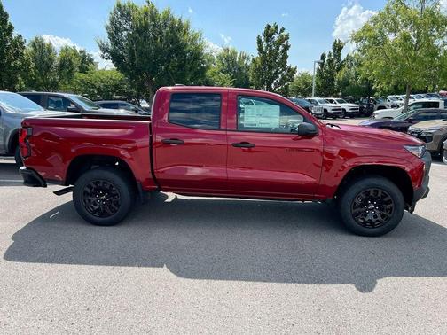 2025 Chevrolet Colorado WT