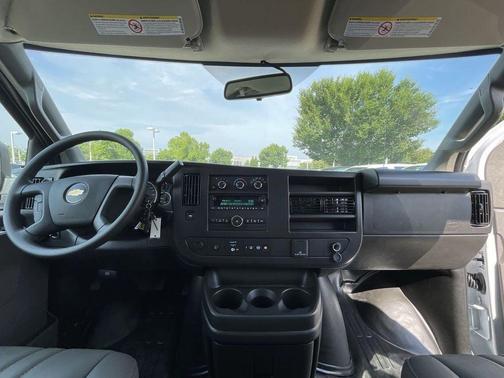 Summit White 2025 Chevrolet Express 2500 Work Van