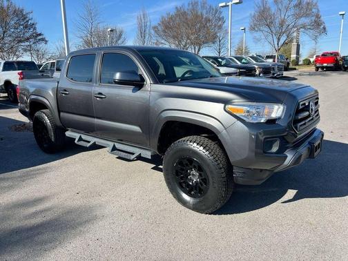 2017 Toyota Tacoma SR