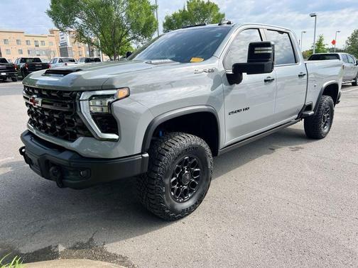 Slate Gray Metallic 2024 Chevrolet Silverado 2500 ZR2