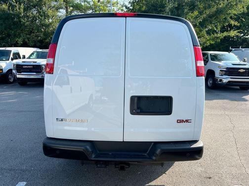 2025 GMC Savana 2500 Work Van