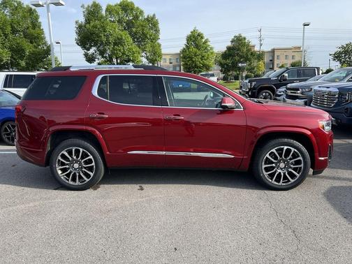 2020 GMC Acadia Denali