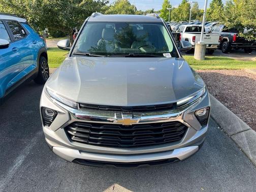 Sterling Gray Metallic 2026 Chevrolet Trailblazer LT