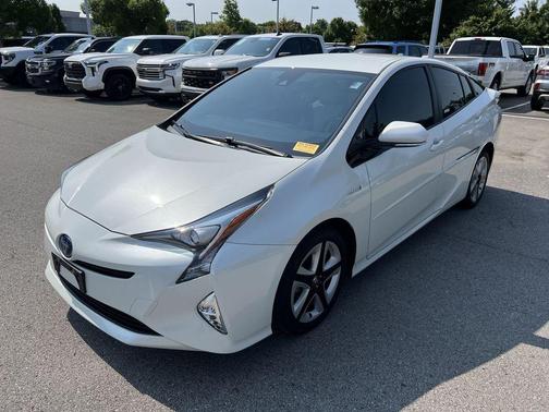 2016 Toyota Prius Four Touring
