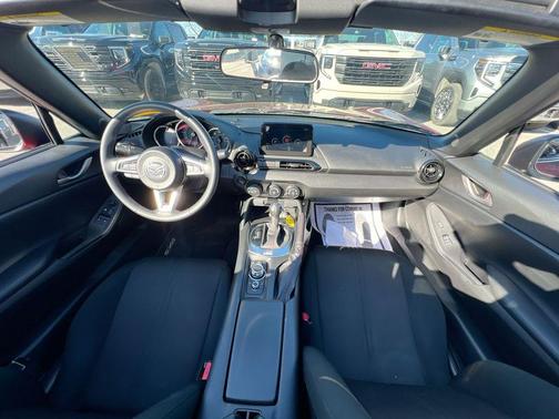 2019 Mazda MX-5 Miata Sport