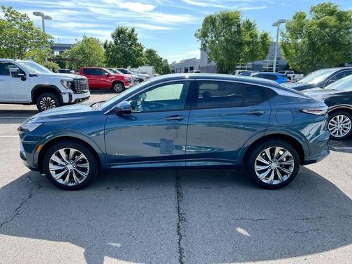 Ocean Blue Metallic 2026 Buick Envista Avenir