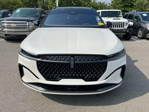 2024 Lincoln Nautilus Black Label