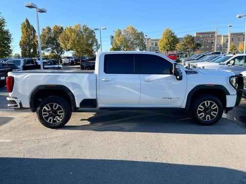 2022 GMC Sierra 2500 AT4