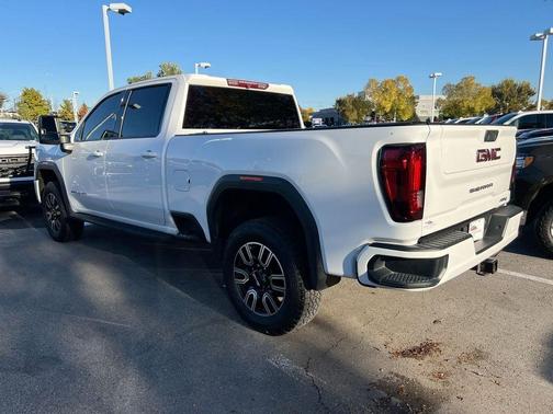 2022 GMC Sierra 2500 AT4