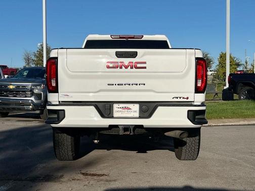 2022 GMC Sierra 2500 AT4