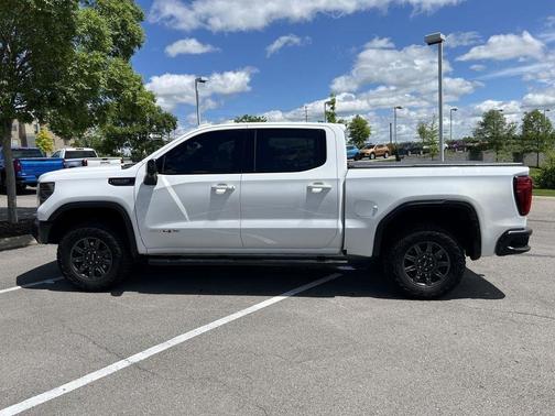 2024 GMC Sierra 1500 AT4X